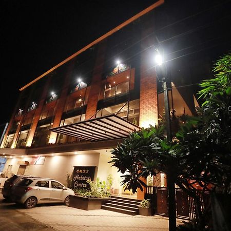Cmk Habitat Centre Hotel Kochi Luaran gambar