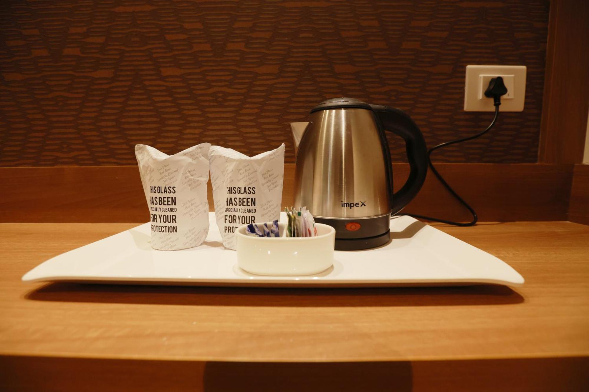 Cmk Habitat Centre Hotel Kochi Luaran gambar