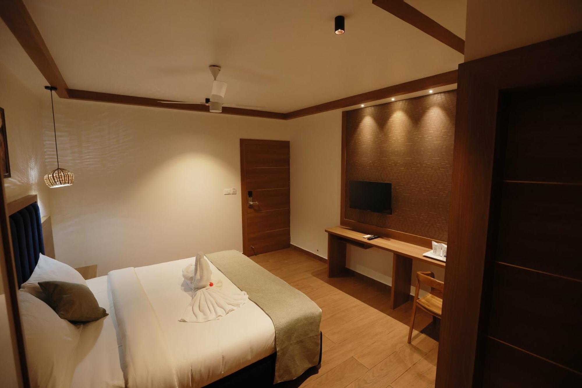 Cmk Habitat Centre Hotel Kochi Luaran gambar