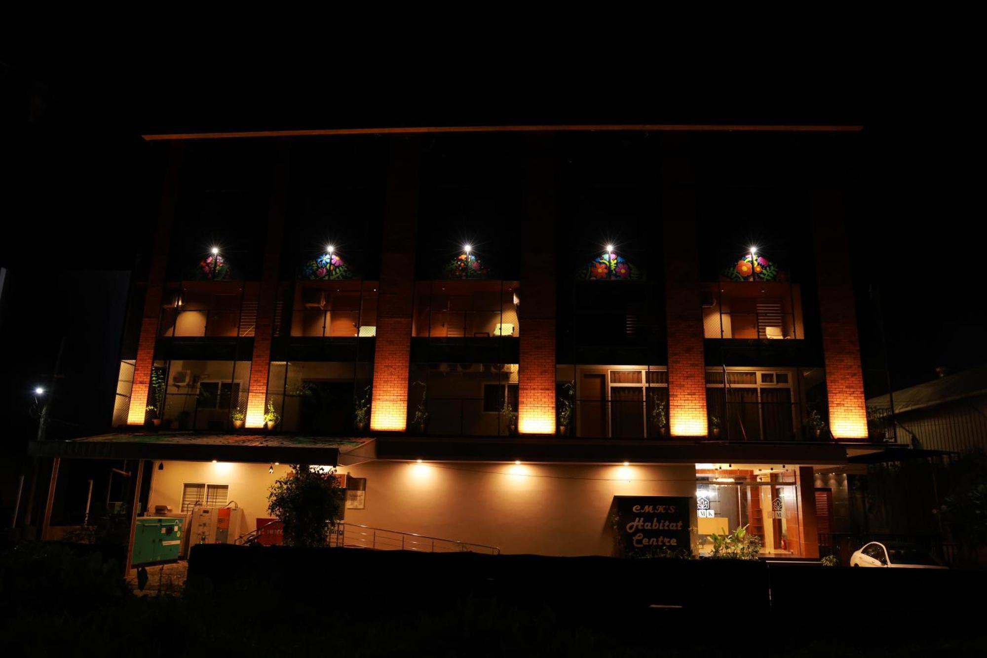 Cmk Habitat Centre Hotel Kochi Luaran gambar