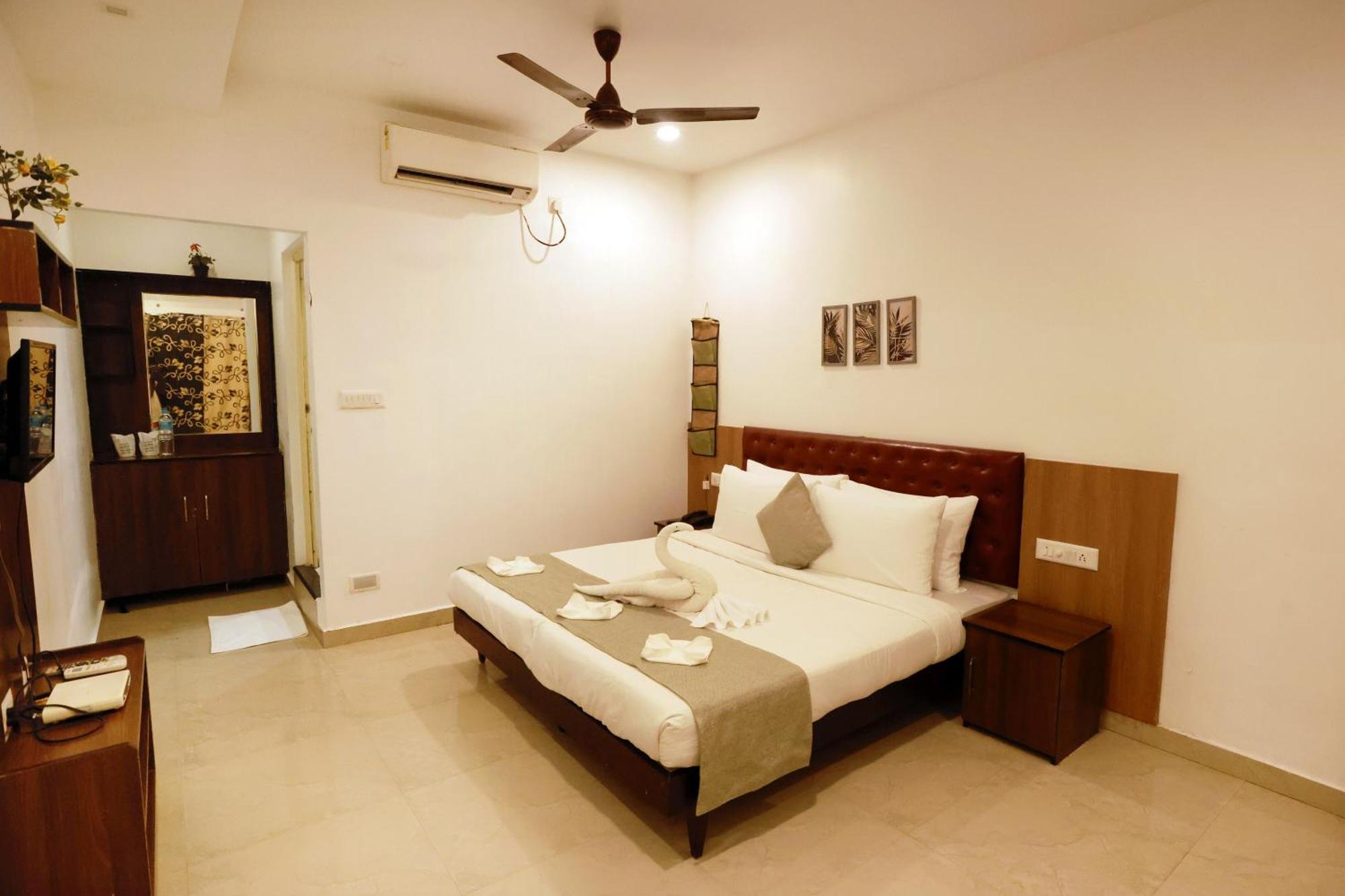 Cmk Habitat Centre Hotel Kochi Luaran gambar